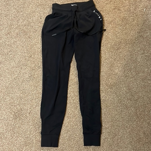 DFRINT Black Joggers XS NWOT - Picture 1 of 6